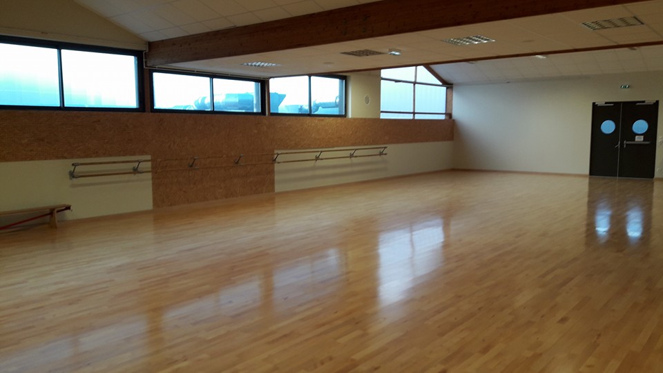 Cours de danse dans la salle